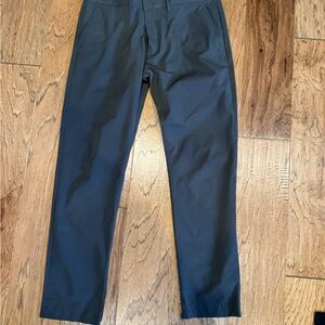 Lululemon Athletica Men's Dark Gray Dress Pants